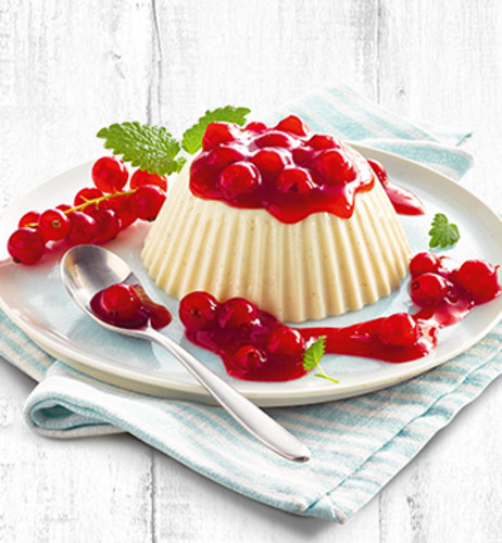 Johannisbeer-Panna-Cotta mit Johannisbeersauce & Johannisbeeren
