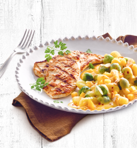Rosenkohl-Gnocchi-Pfanne mit Mango-Chili-Hollandaise &amp; Putenschnitzel ...