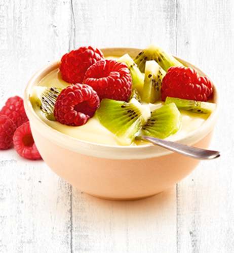 Vanillepudding mit Kiwi-Himbeer-Salat