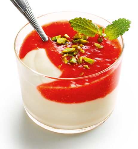 Red Delight Cheesecake-Dessert mit Erdbeervanille-Sauce & Pistazien