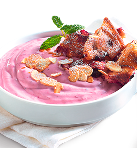 Blueberry Dream – Buttermilch-Dessert Heidelbeere mit Heidelbeer-Schmarrn & Mandelblättchen