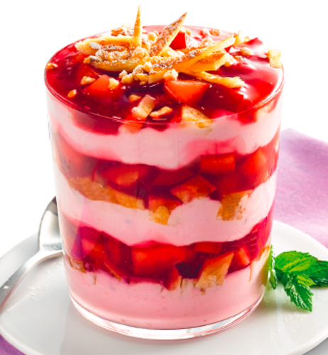 Mandel-Pfannkuchen-Trifle mit Mascarpone-Creme & Pflaumenkompott